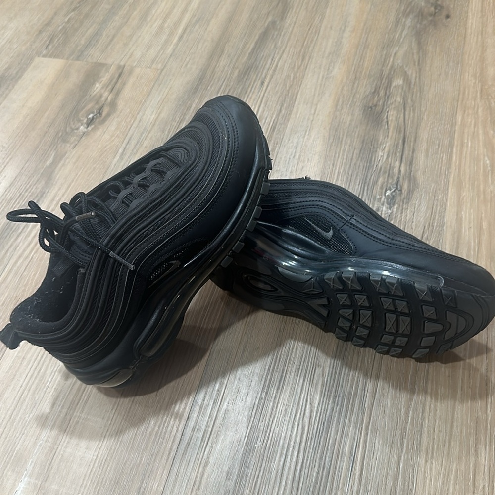 Nike shoes